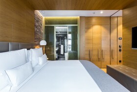 Monument Hotel