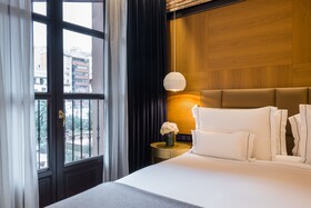 Monument Hotel