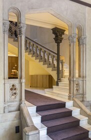 Monument Hotel