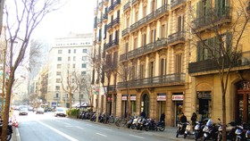 Natura Barcelona Hostal