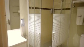 Natura Barcelona Hostal