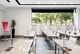 NH Collection Barcelona Constanza