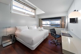 NH Collection Barcelona Constanza