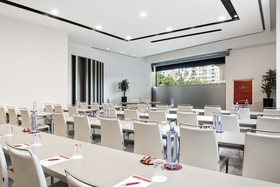 NH Collection Barcelona Constanza
