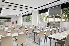 NH Collection Barcelona Constanza