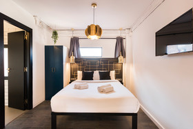 No 23 - The Streets Apartments