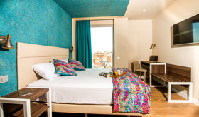 Arya Stadium Hotel