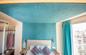 Arya Stadium Hotel