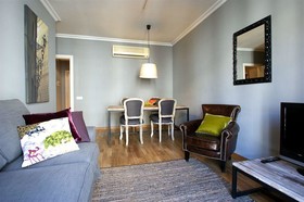 Paseo de Gracia Apartments