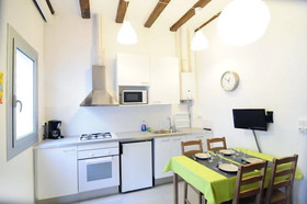 Rentbcn Gaudi Apartments