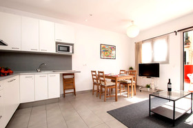 Rentbcn Gaudi Apartments