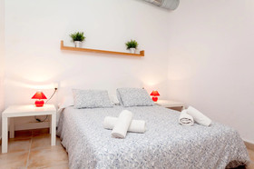 Rentbcn Gaudi Apartments