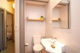 Rentbcn Gaudi Apartments