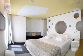 Room Mate Pau