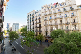 Sant Jordi Hostel Alberg/Lluria