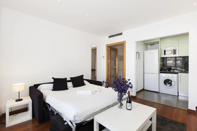 SLEEP Universitat by STAY