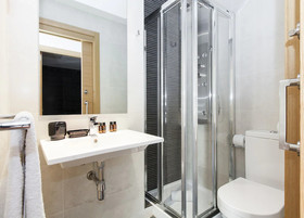 SLEEP Universitat by STAY