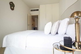 Splendom Suites Pau Clarís