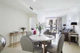 Splendom Suites Pau Clarís