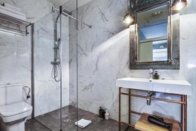 The Conica Deluxe Bed & Breakfast