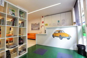 The Hostel Box Port