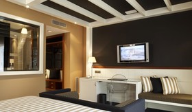 U232 Hotel