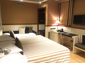 U232 Hotel