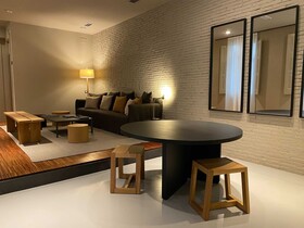 UMA Suites Barcelona Pau Claris Guesthouse