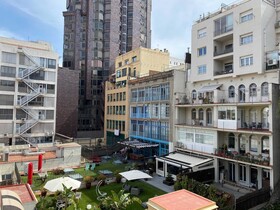 UMA Suites Barcelona Pau Claris Guesthouse