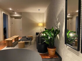 UMA Suites Barcelona Pau Claris Guesthouse