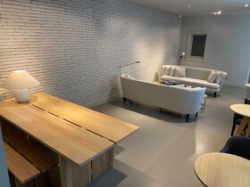 UMA Suites Barcelona Pau Claris Guesthouse