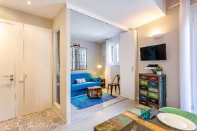 Urban District Vintage Suites