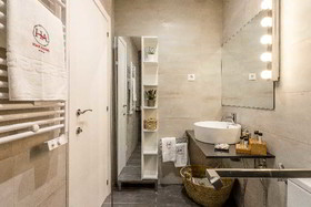 Urban District Vintage Suites