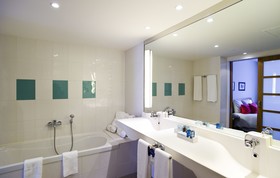 Novotel Barcelona Cornella