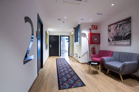 Airhostel Barcelona Aeropuerto