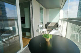 Apt Fira Gran Via Barcelona4Seasons