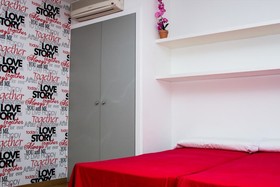 Cool And Chic Hostel