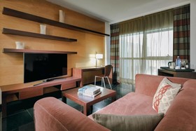 Hesperia Barcelona Fira Suites