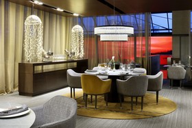 Hesperia Barcelona Fira Suites