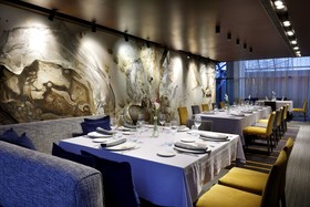 Hesperia Barcelona Fira Suites
