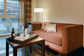 Hesperia Barcelona Fira Suites