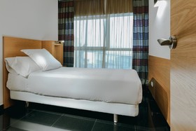Hesperia Barcelona Fira Suites