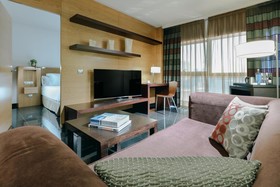 Hesperia Barcelona Fira Suites