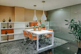 Hesperia Barcelona Fira Suites