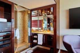 Hyatt Regency Barcelona Tower