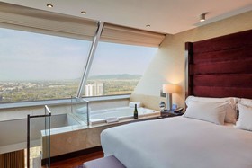 Hyatt Regency Barcelona Tower