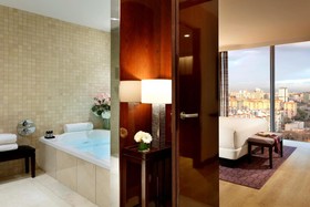 Hyatt Regency Barcelona Tower