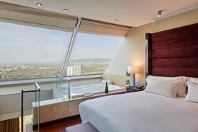 Hyatt Regency Barcelona Tower