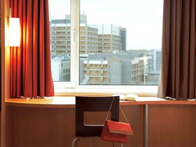 ibis Barcelona Santa Coloma