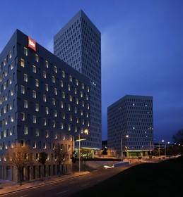 ibis Barcelona Santa Coloma